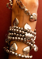 Load image into Gallery viewer, Engraved Hearts bracelet
