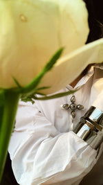 Load image into Gallery viewer, Sun Halo Necklace