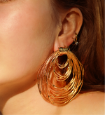 Load image into Gallery viewer, Threaded Grace Earrings
